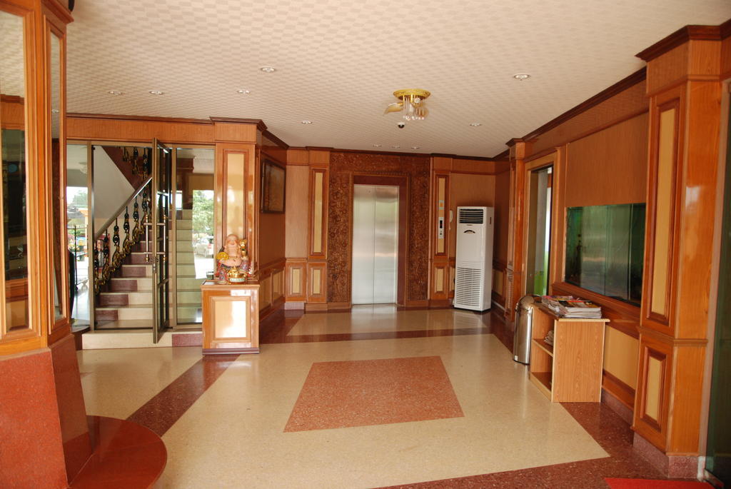 Rose Garden Hotel Аюттхая Екстер'єр фото